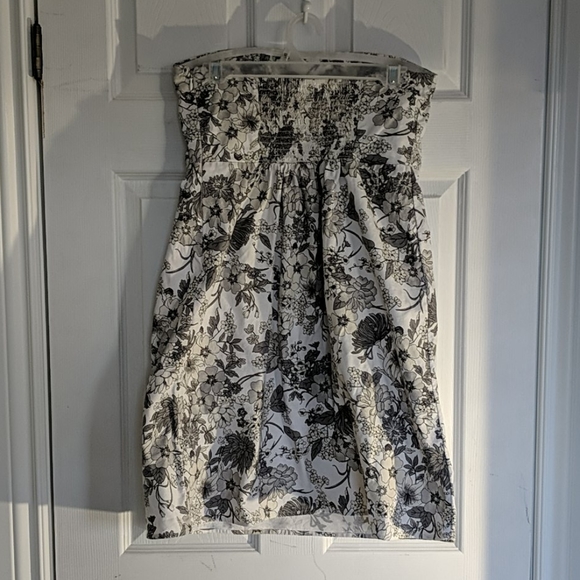 Strapless Floral Print Dress - Picture 3 of 4